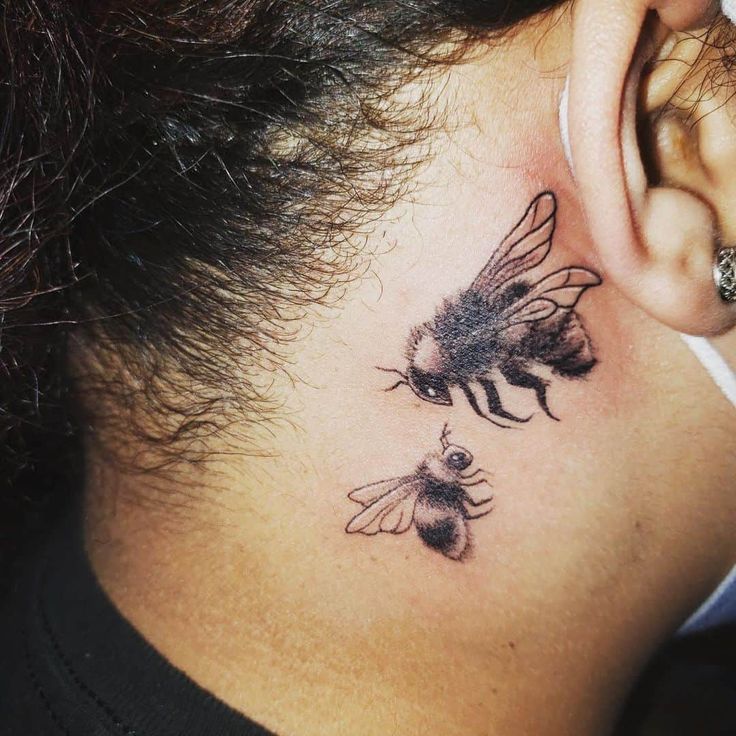Realistic bee tattoo design for women behind the ear tattoo ideas